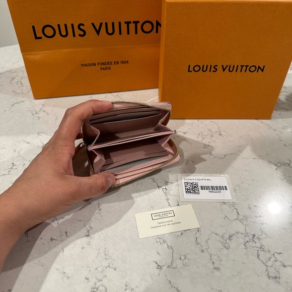 LV Zippy Coin Purse Padlock - Picture 10 of 16